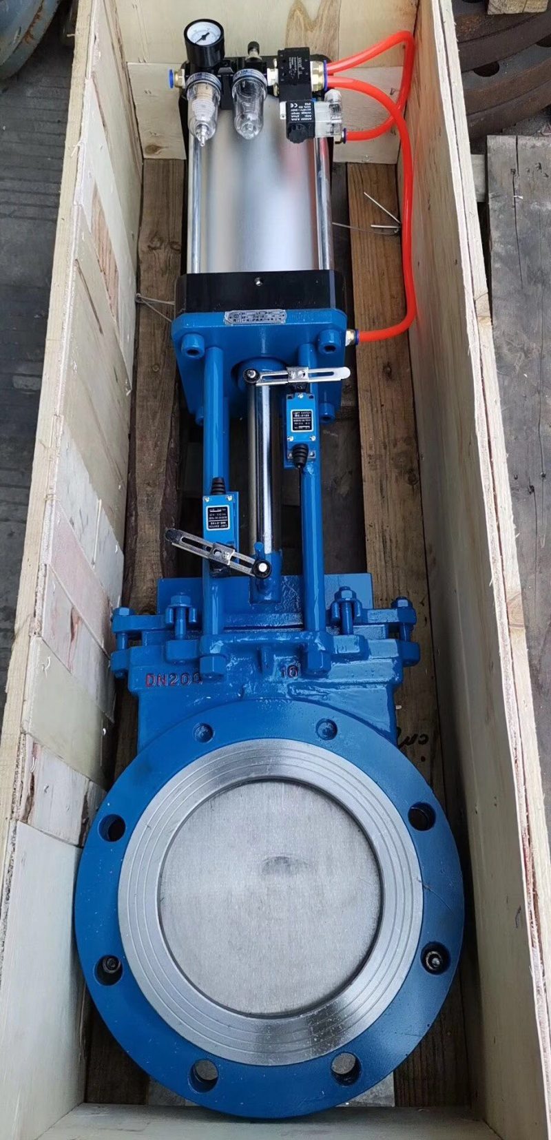 Pneumatic Cylinder Actuated Carbon Steel Knife Gate Valve - Ningbo